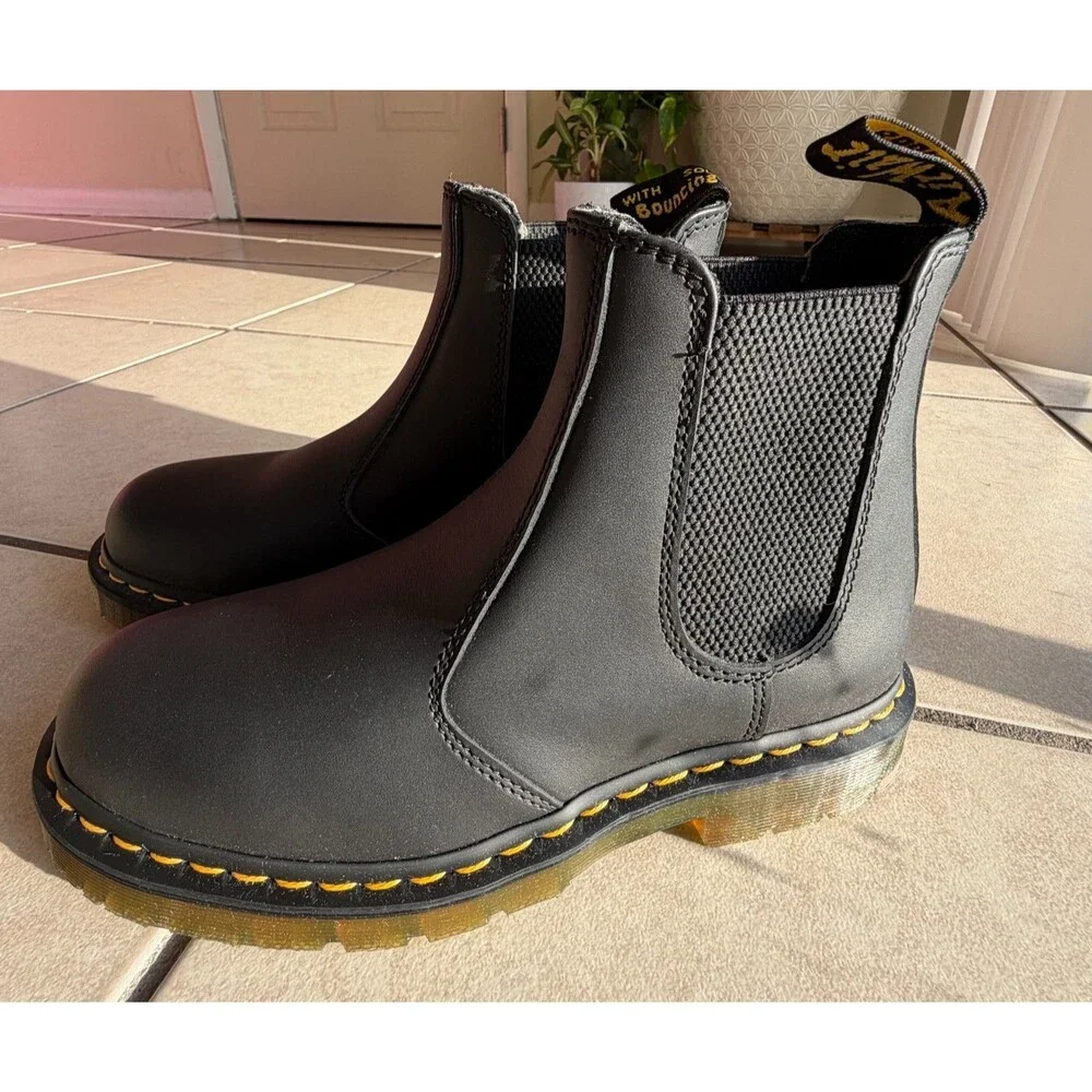 Dr. Martens 2976 SR Chelsea Boots Black Industrial Full Grain Women's 8 NEW